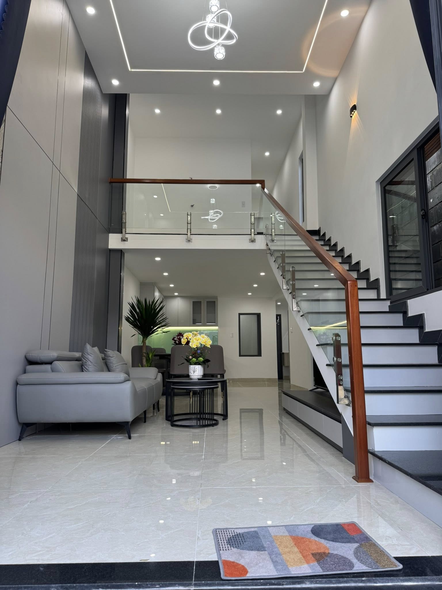 ► Nhà Kiệt Ô tô đậu cửa Điện Biên Phủ, 81m2, mê lửng,3PN, 4.85 tỷ