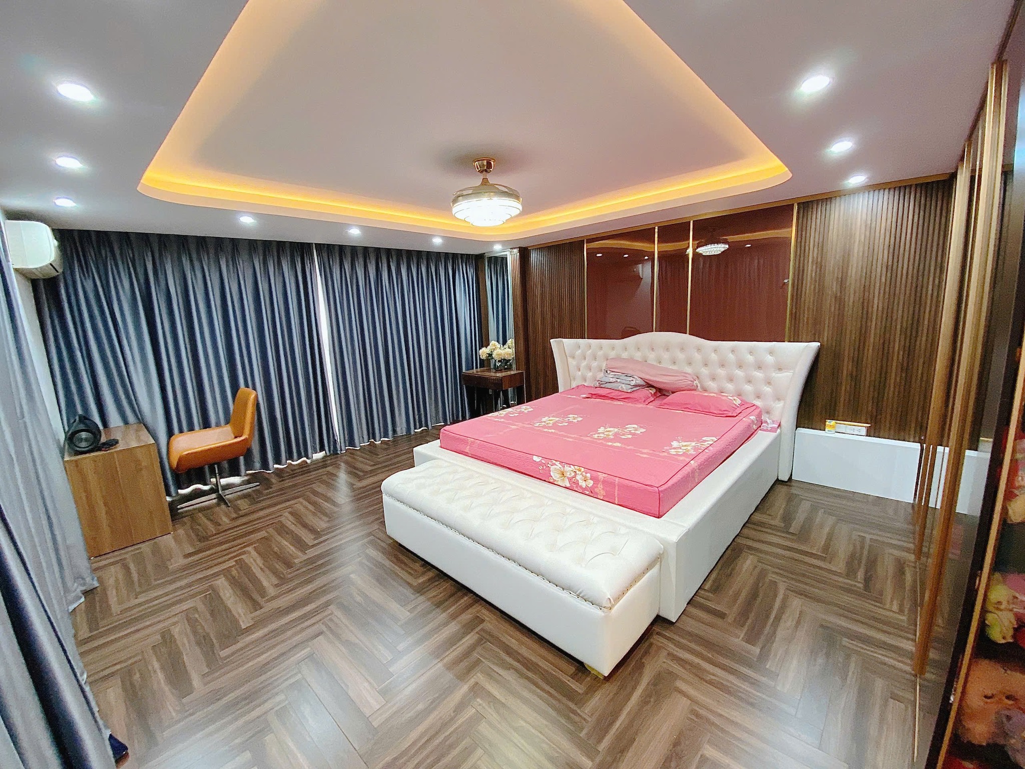 NHÀ ĐẸP 9 TẦNG THANG MÁY KINH DOANH Ô TÔ PHỐ LINH QUANG ĐỐNG ĐA GIÁ 27,5 TỶ.