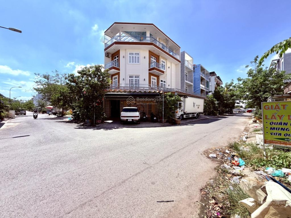 BÁN BIỆT THỰ LÔ GÓC 2 MẶT TIỀN - KDC HIỆN HỮU, QUẬN 8 - VỈA HÈ LÁT ĐÁ SANG TRỌNG - CHỈ 14.5 TỶ