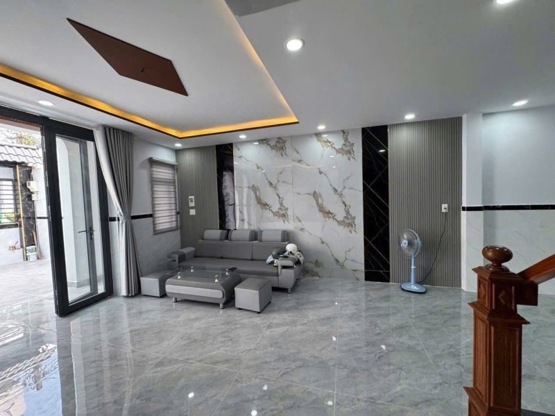 Bán nhà Bưng Ông Thoàn, Q.9: 100m2, 2 tầng, 4PN, SH, 7.35 tỷ. LH: 0933125879