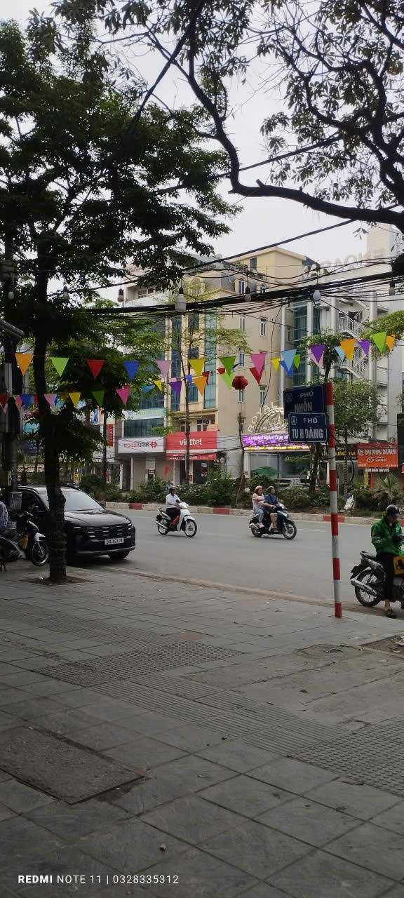 65m2 TẶNG NHÀ DÂN XÂY - Ô TÔ VÀO - MẶT TIỀN 8m - TƯƠNG LAI SÁT MẶT ĐƯỜNG 17M