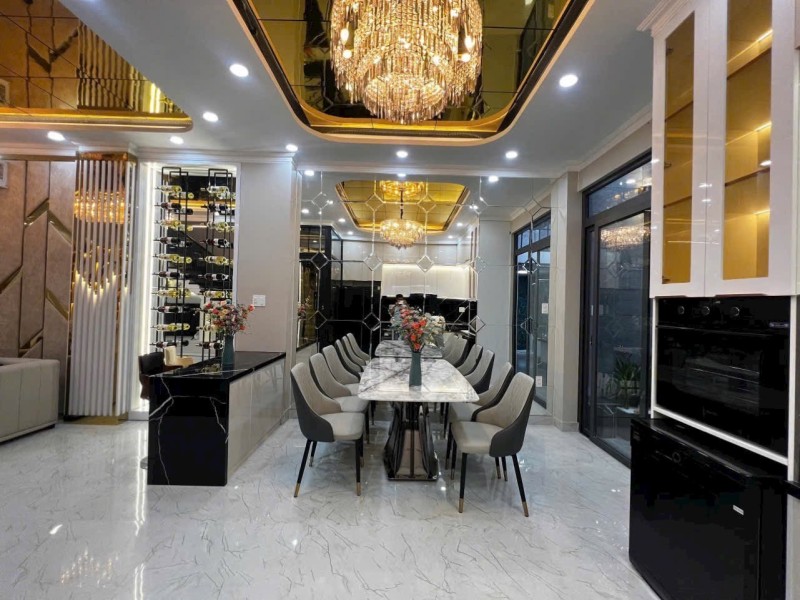 SIÊU PHẨM MẶT TIỀN PHÚ MỸ HƯNG – FULL NỘI THẤT CAO CẤP, CÓ THANG MÁY