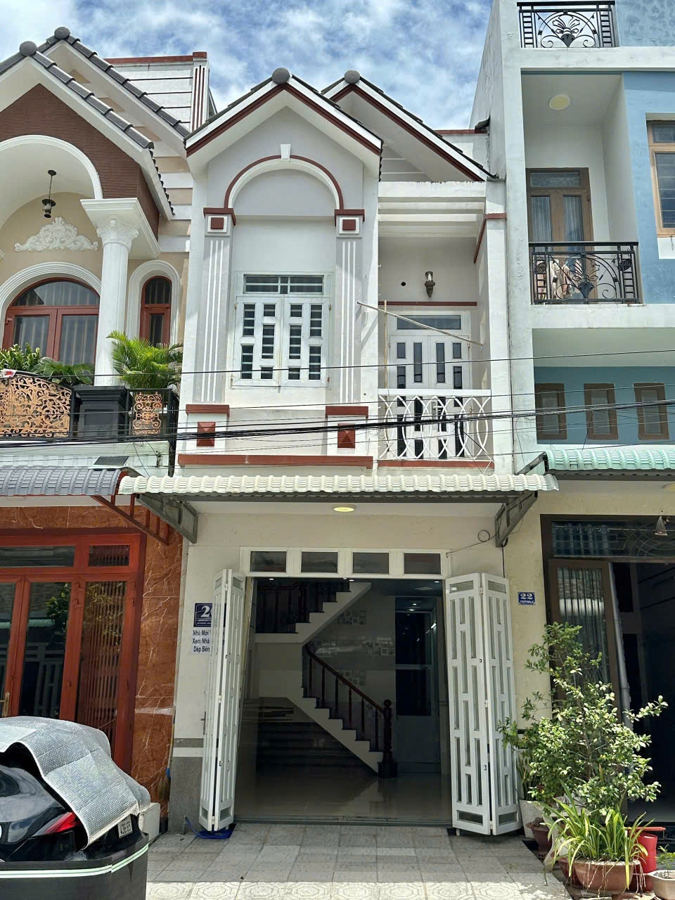 Nhà 10 triệu 4 phòng ngủ gần trường Đại học Y Dược