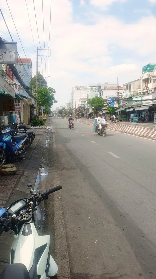 Bán Đất gấp hẻm xe hơi Huỳnh Tấn Phát, Quận 7. Giá chỉ 7.2 tỷ