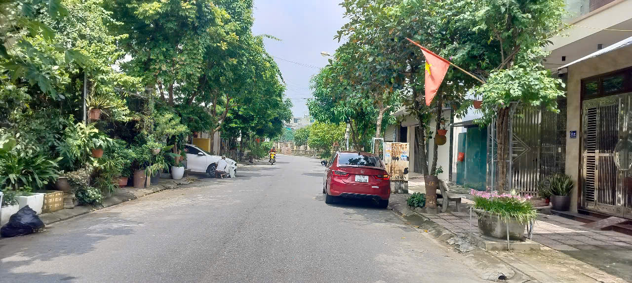 bán lô đất tái định cư Kì Bá chỗ khu đất sạch, 106m2, chủ thiện trí cần tiền bán, giá cả là thương lượng