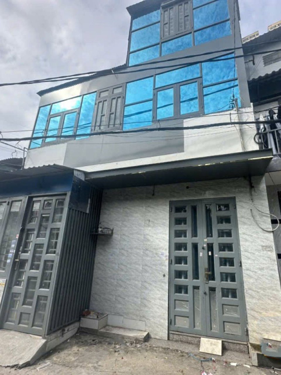 Nhà Nở hậu đẹp 2 tầng, hẻm xe tải, DTSD 87m2, SHR – Quốc lộ 1A Q12