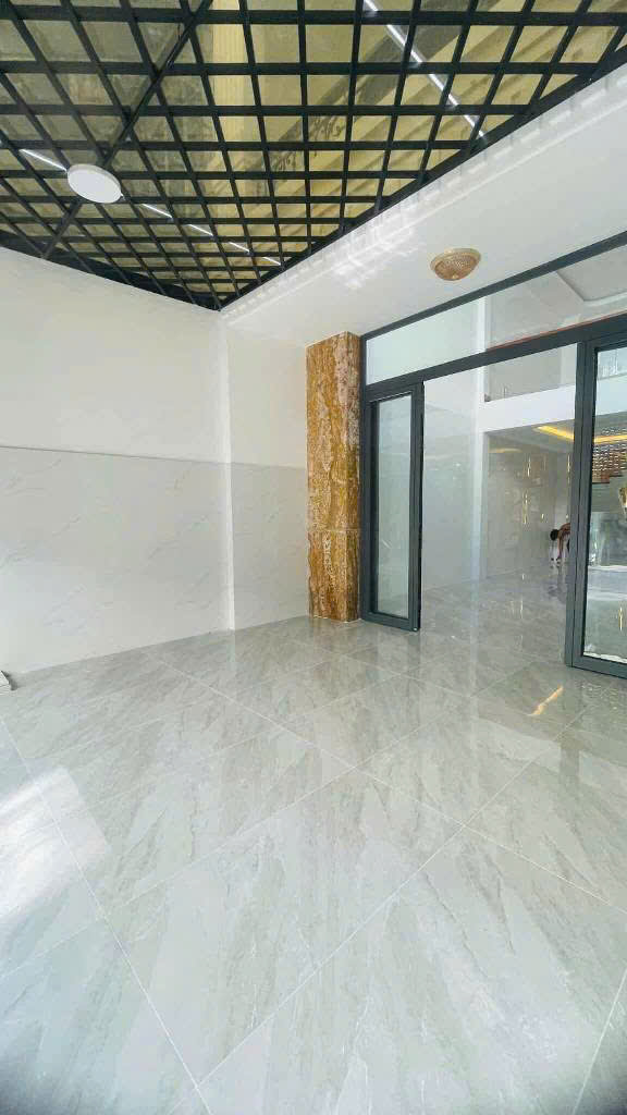 HẺM XE TẢI TRÁNH – TRẦN VĂN HOÀNG – TÂN BÌNH – NHÀ MỚI ĐẸP – 99M² – 4 TẦNG. GIÁ 14.9