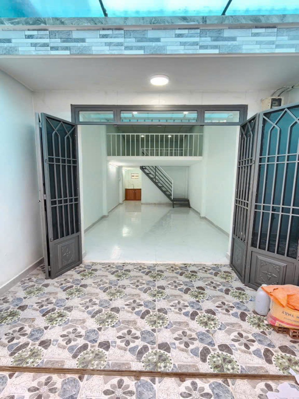 Nhà Vuông 2 tầng Hẻm Ôtô 33m2 – Phan Văn Hùm Q12