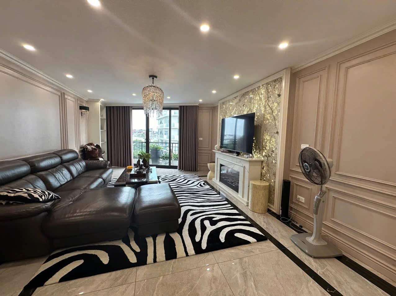 NHÀ PHÂN LÔ, VỊ TRÍ ĐẸP, KINH DOANH ĐỈNH, VỈA HÈ, Ô TÔ TRÁNH PHỐ TRẦN DUY HƯNG CHỈ 21 TỶ.