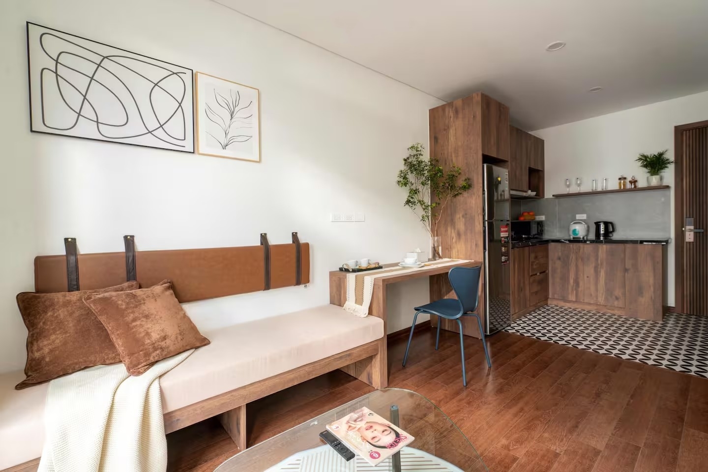 Bán toà Apartment - 9 tầng x 110m2 - thuê 120tr/tháng- MP Dịch Vọng Hậu- 38.5 tỷ