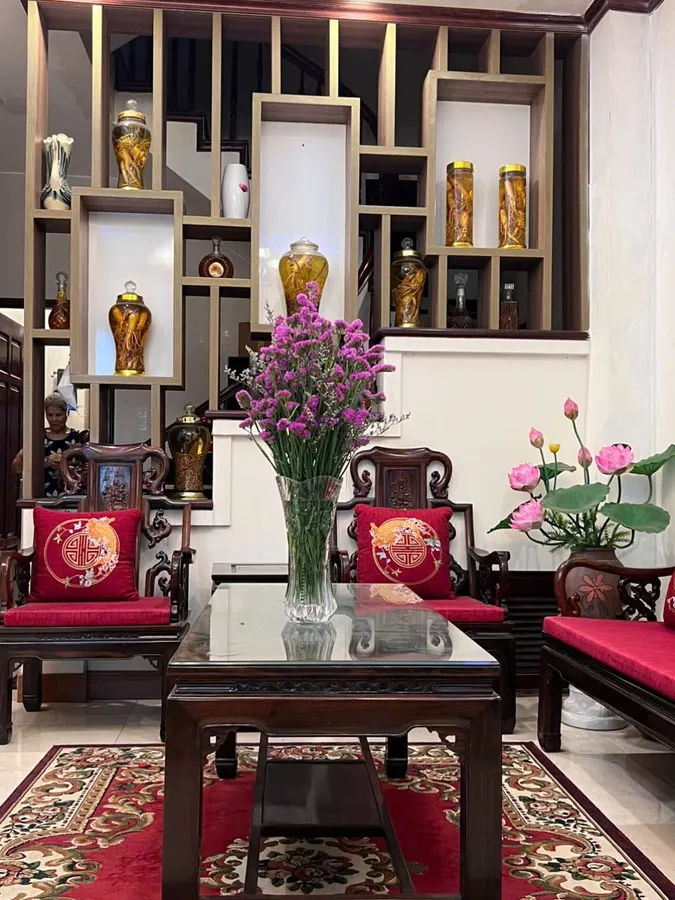 NHÀ LÔ GÓC PHÂN LÔ CÁN BỘ ngõ 647 ĐƯỜNG KIM MÃ, BA ĐÌNH, Gara, VIEW HỒ CV BÁCH THẢO, D/T: 68m2,Giá: 21,5 tỷ