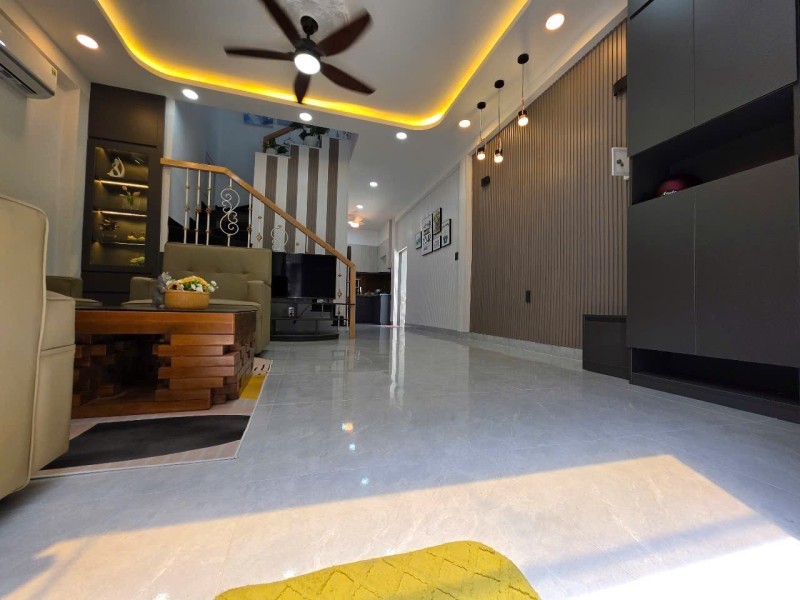 BÁN NHÀ PHÚ NHUẬN HXH 50M2 2 TẦNG 3 PN NGANG 5M ĐẸP SÁT MT LÊ VĂN SỸ 7.6 TỶ.