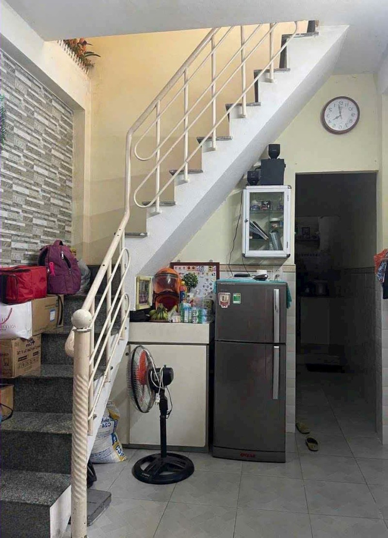 ♥ Nhà kiệt rộng thẳng 30m ra Ba Đình, 44m2, 3 tầng cứng cáp, 3.xx tỷ