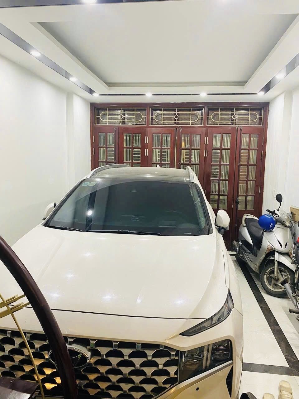 Bán nhà mặt phố Trần Đăng Ninh, Cầu Giấy, gara ô tô, vỉa hè, KD, gần công viên 22.2 tỷ