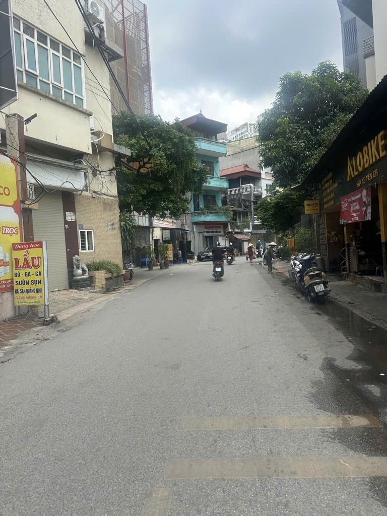 Bán nhà phố Hoàng Ngân, ô tô đỗ cửa, 52m² 4 tầng, giá 13.2 tỷ