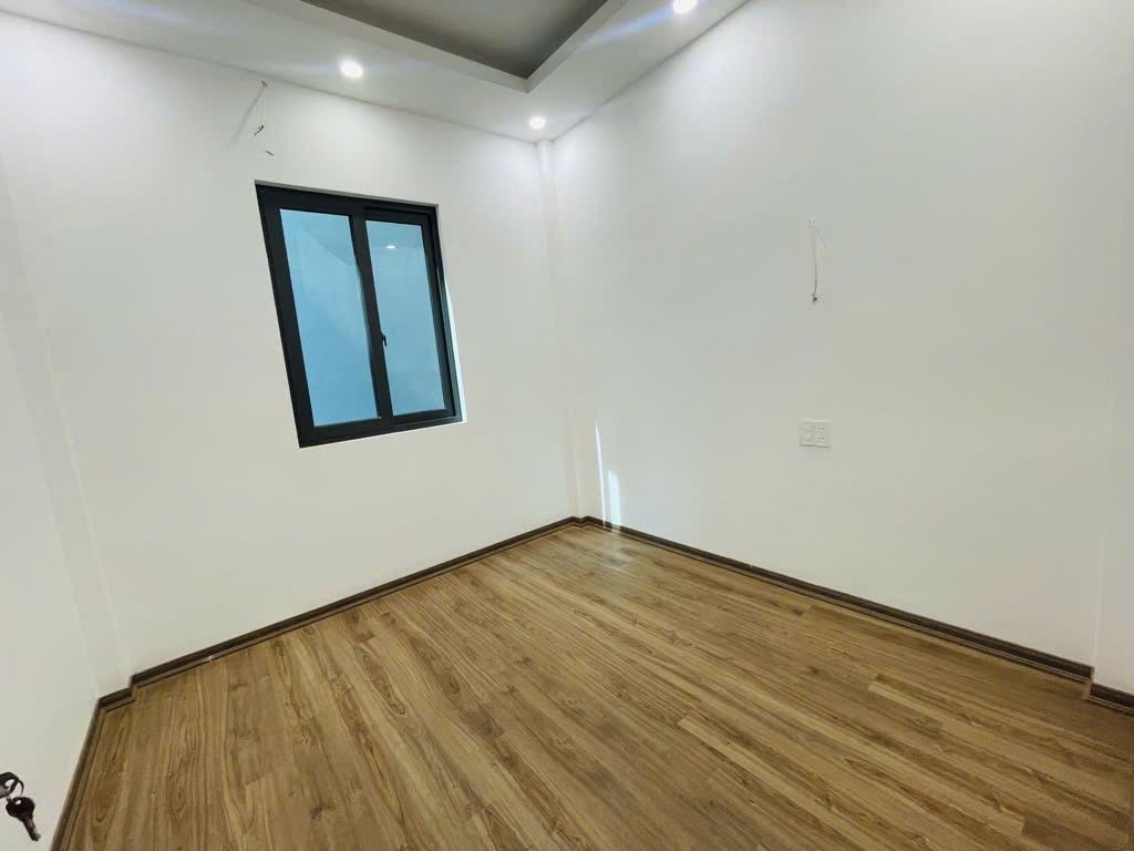 Bán nhà đẹp phố Vũ Tông Phan | Ô tô đỗ cửa, 36m², 5 tầng, giá 9.3 tỷ