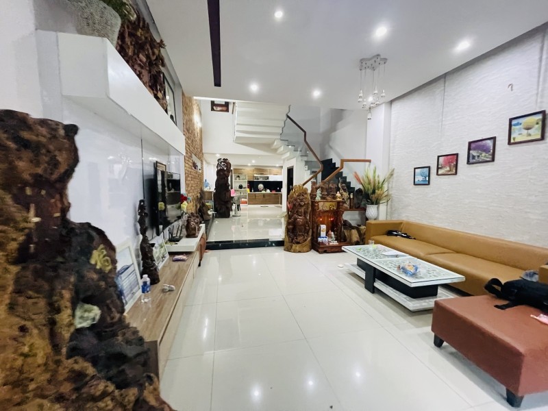 ♣ Mặt Tiền Huỳnh Ngọc Huệ, 100m2, 3 mê cực chất, đẳng cấp Xịn sò, nhỉnh 9 tỷ