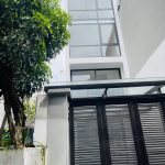 110m2