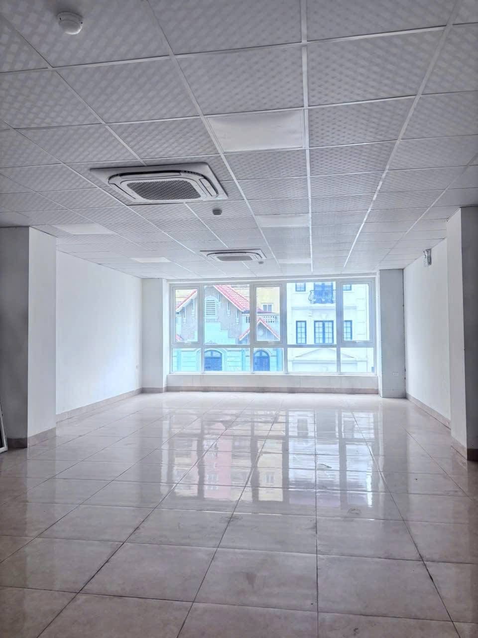 Bán nhà mặt phố Trương Công Giai - Cầu Giấy 100m2, 7 tầng thông sàn, Giá chào 67 Tỷ