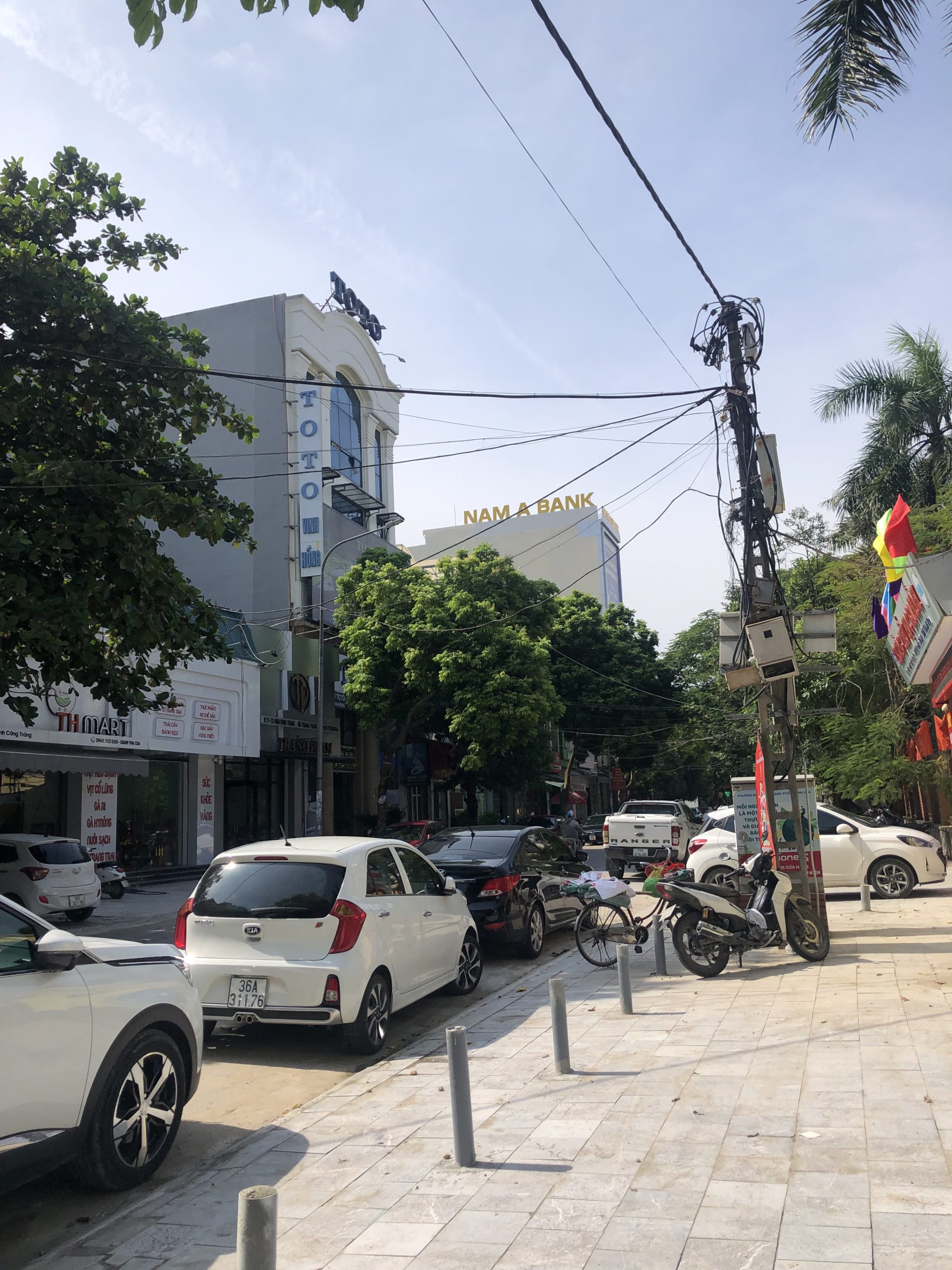 Bán nhà mặt phố phường Ba Đình, Thanh Hoá 190m2, đường thoáng, vỉa hè rộng, KD đỉnh - Giá chào 22.5 tỷ