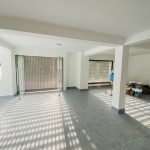  330m2 - 4