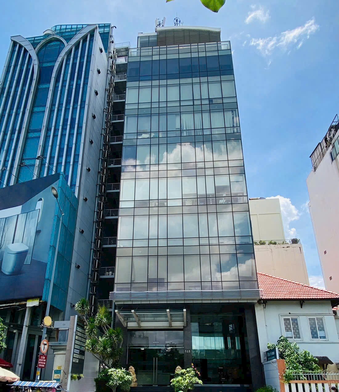 336m2