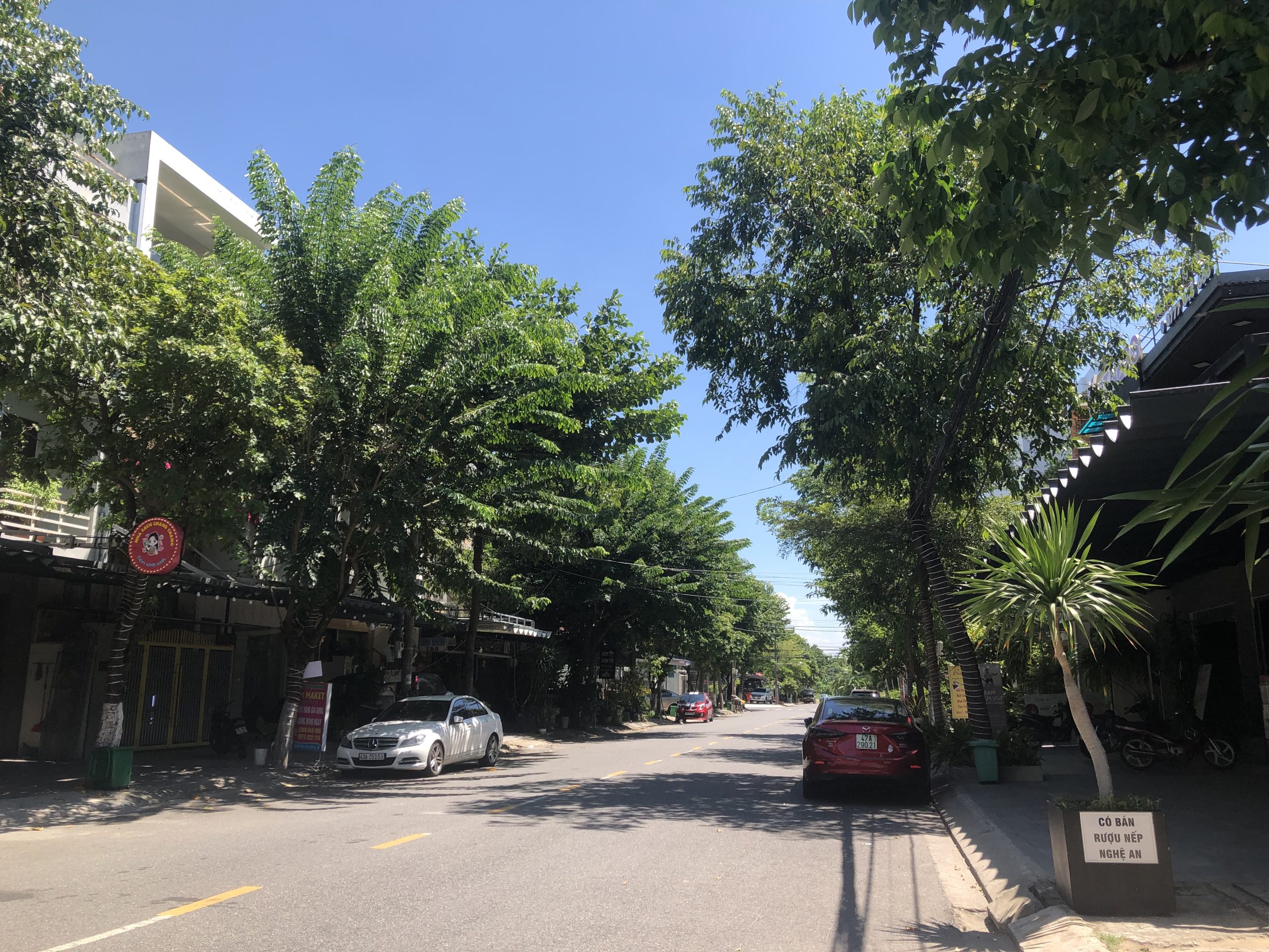 Nhà 3 tầng mặt tiền kinh doanh KĐT PHONG BẮC