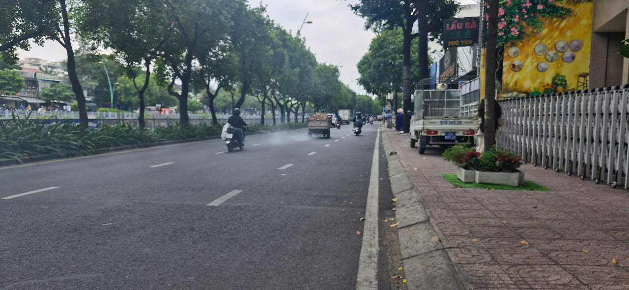 Siêu Phẩm Nhà 127m² Trung Tâm Quận 3 – Ngang 5.5m, Hẻm Rộng – Vị Trí Đẹp, Dễ Xây Mới, Giá Cực Mềm!"