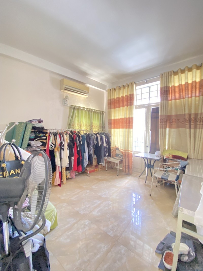 ► Mặt Tiền Lê Độ 4 tầng cứng cáp, Kinh Doanh cực ngon giá Sập Hầm 5.05 tỷ