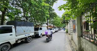 Bán nhà phân lô mặt ngõ Nguyễn Phong Sắc 100m2, mt 6m đường rộng ôtô dừng đỗ