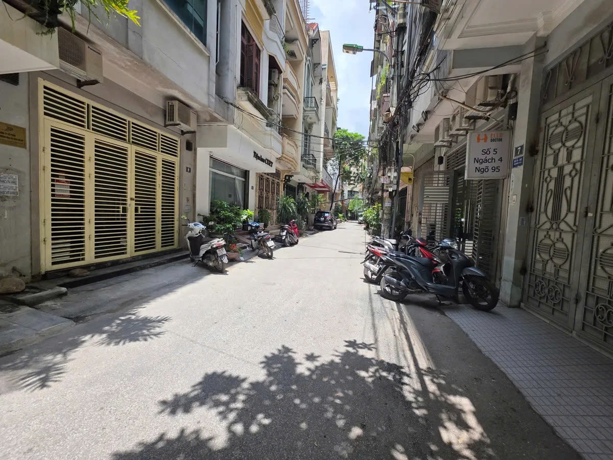 Bán nhà phố Nam Đồng 50m2, 5 tầng mặt tiền 6.8m Gara ô tô tránh nhỉnh 18 tỷ gần Hồ Đắc Di