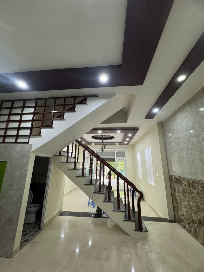 ♥ Kiệt Ô tô đậu cửa sát MT Ông Ích Đường Chợ Cẩm Lệ, 100m2, 3 tầng đẹp, 4.x tỷ