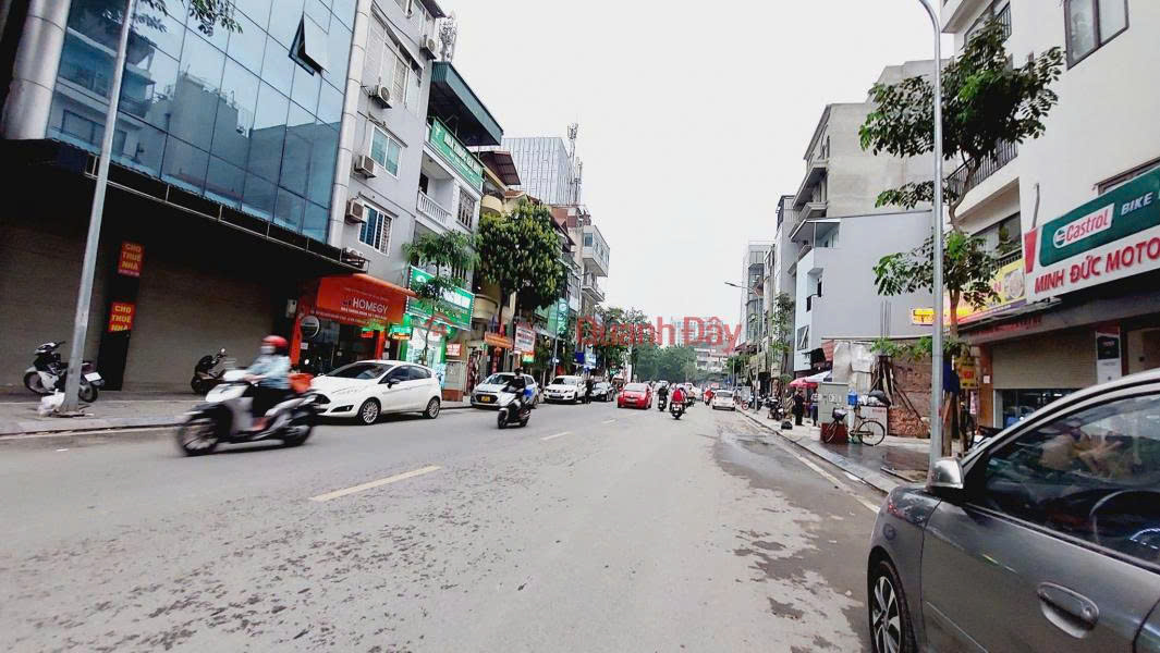 Bán nhà phố Lạc Long Quân 40m2 mặt tiền 6.1m vỉa hè 6m kinh doanh đỉnh gần Hồ Tây