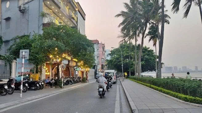 Bán nhà phố Trích Sài 86m2 lô góc mặt tiền 6.2m, 4 tầng sát cạnh Hồ Tây an sinh đỉnh