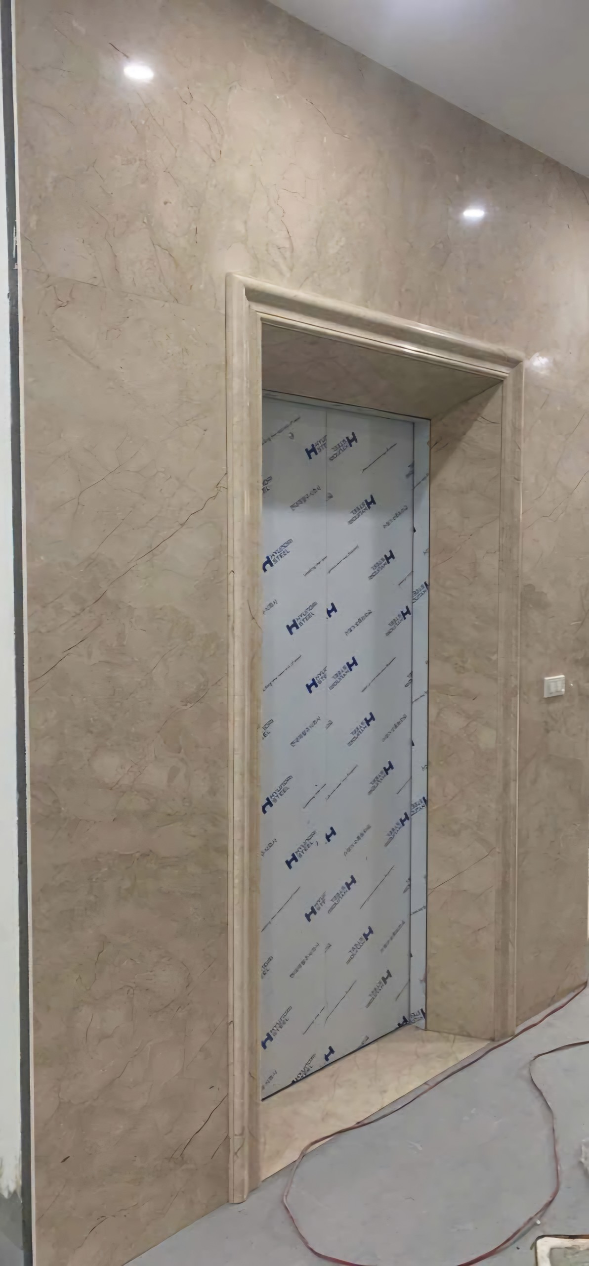 Tôi cho thuê nhà mới, lô góc,vỉa hè, 117m2- 4T, Hoàng Quốc Việt_45 Tr
