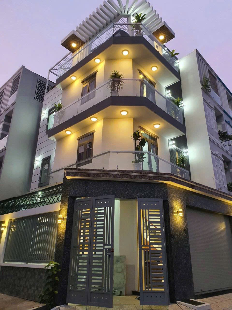 Nhà Góc 2 Mặt Tiền KDC Đào Tông Nguyên Cực Thoáng Đẹp