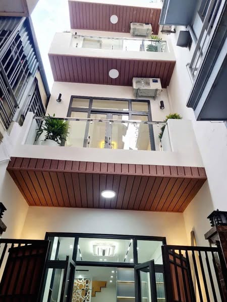 BÁN NHÀ PHÂN LÔ XUÂN LA – 55M² – 6 TẦNG – THANG MÁY CHỜ – Ô TÔ – CHỈ 14 TỶ
