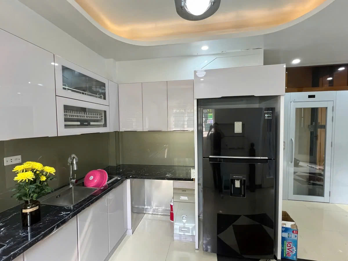 Bán nhà phố Xã Đàn 46m2 xây 6T thang máy mặt tiền 7m nhỉnh 10 tỷ hiếm quận Đống Đa