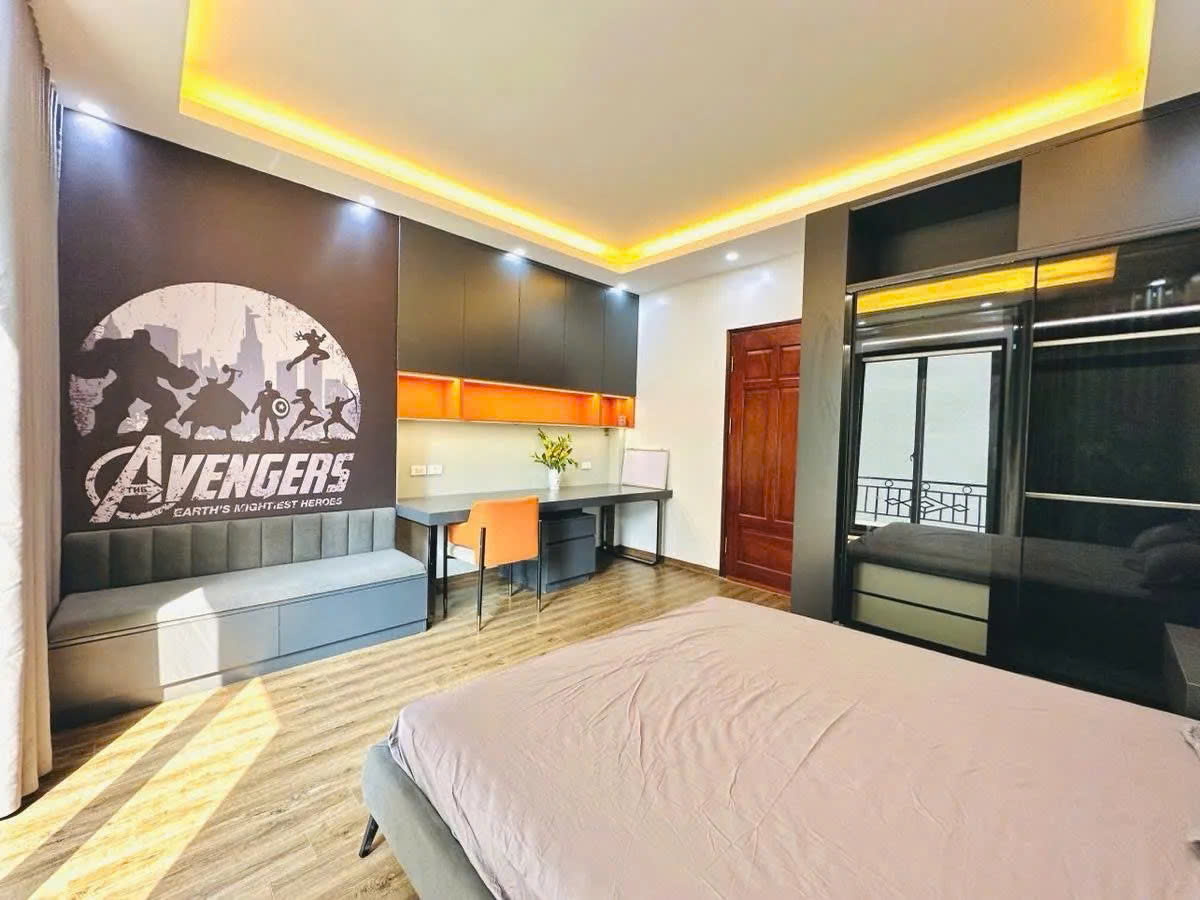 Bán nhà phố Xã Đàn 40m2 xây 5 tầng mặt tiền 4.5m cực đẹp 11.3 tỷ gần Công Viên Thống Nhất