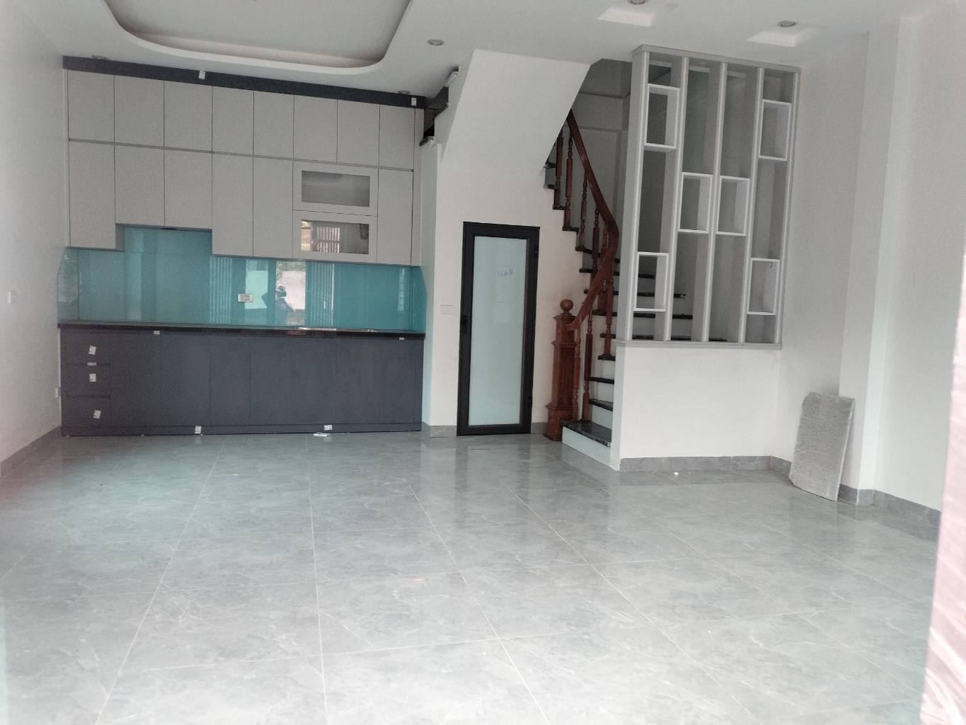 BÌNH ĐÀ THANH OAI HÀ NỘI - 42M CHỈ NHỈNH 4 TỶ _ 100M RA QL21B L _ LÔ GÓC THOÁNG _ Ô TÔ VÀO TẬN NƠI