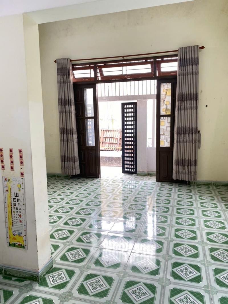 NHÀ GÁC LỮNG ĐÚC, DT 70M2, LÔ GÓC 2 MẶT KIỆT 3M ÂU CƠ, GẦN CHỢ HOÀ KHÁNH - CHỈ 2.45 TỶ