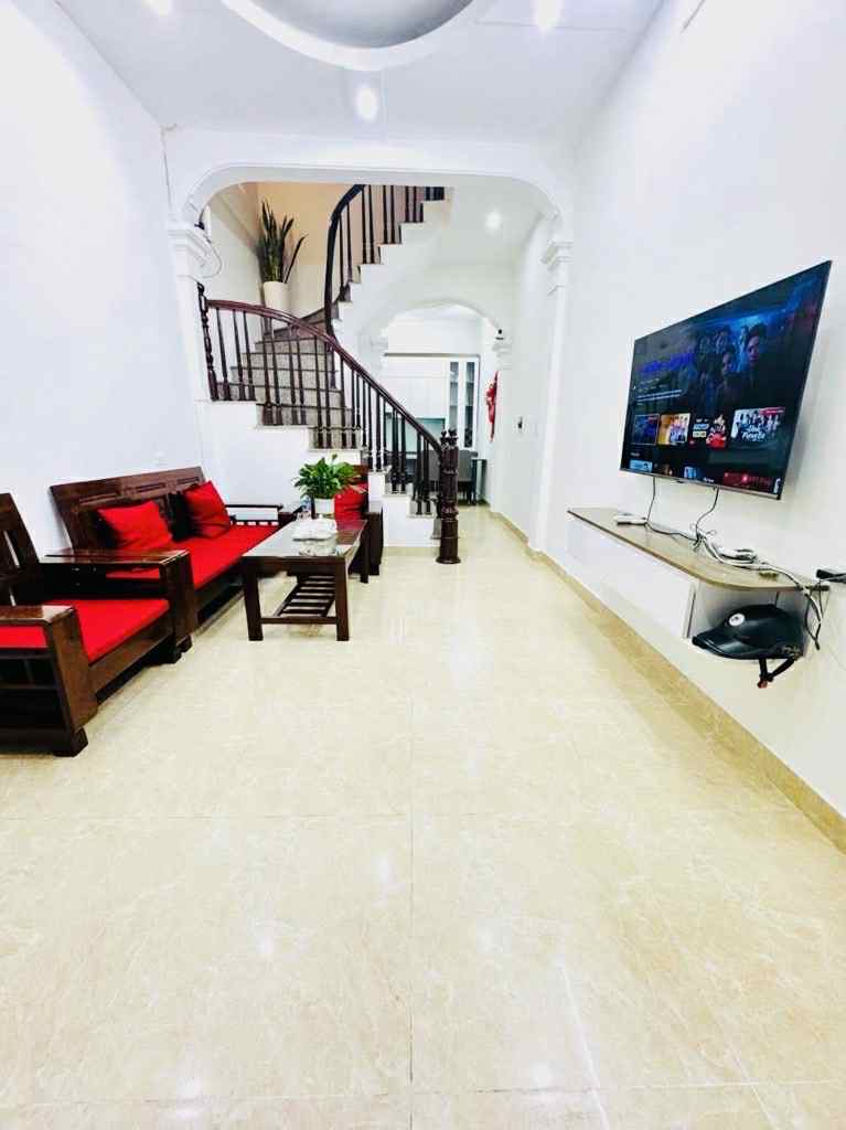 Ô TÔ - NGÕ THÔNG KINH DOANH - NHÀ ĐẸP THOÁNG - FULL NỘI THẤT - Ở CỰC SƯỚNG!