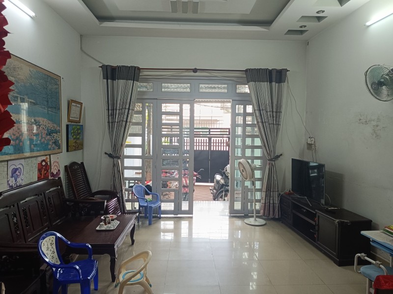 Bán nhà 4 tầng , Bình Trưng Tây. Q2, DT 5x17m, 85m2, 6PN, SH. Giá 7.5 tỷ. LH: 0933125879