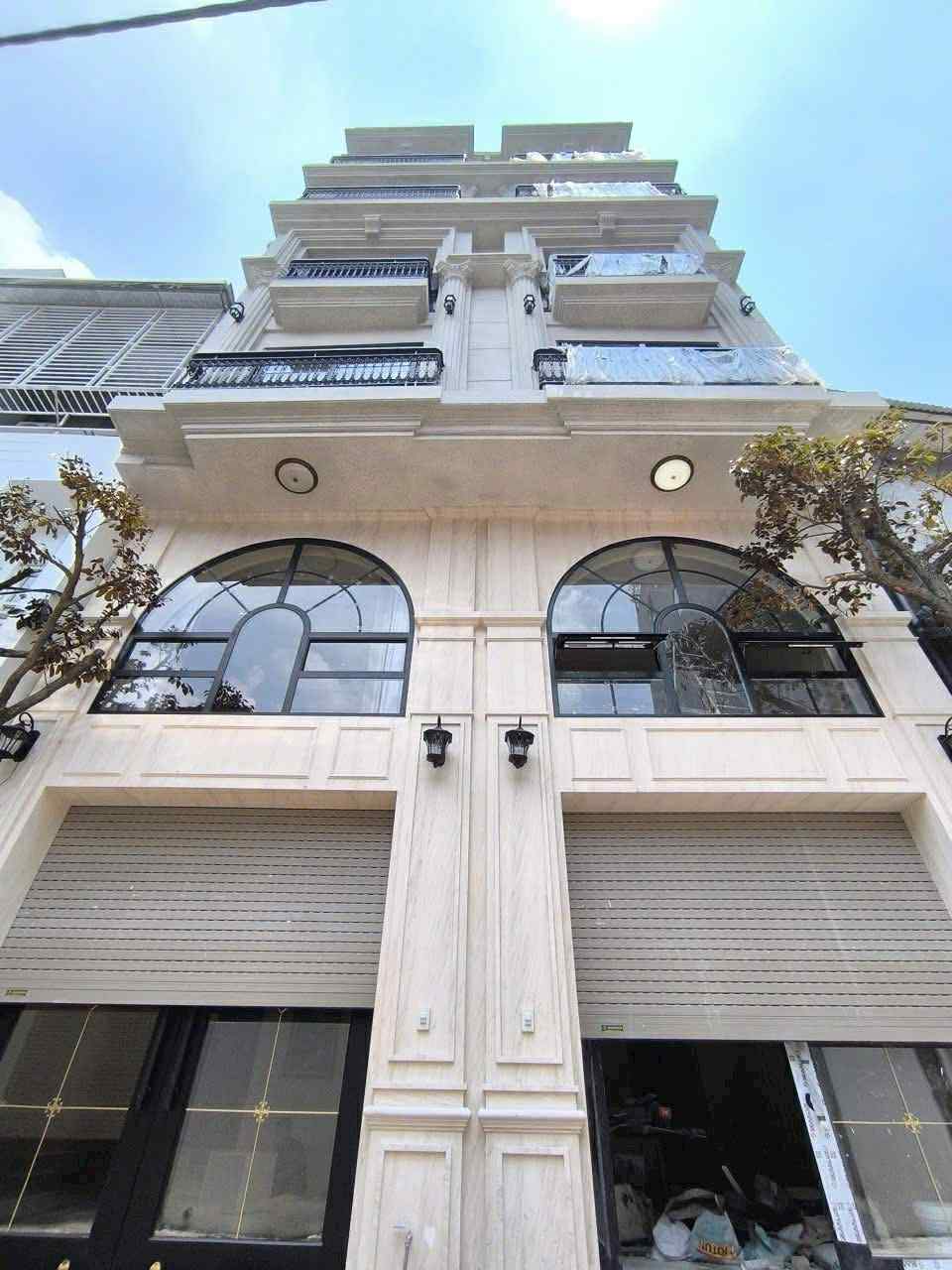 bán nhà 8 tầng thang máy, full nội thất, gần Aeon Long Biên, ôtô tránh, kinh doanh, cách cầu Trần Hưng Đạo 300m,