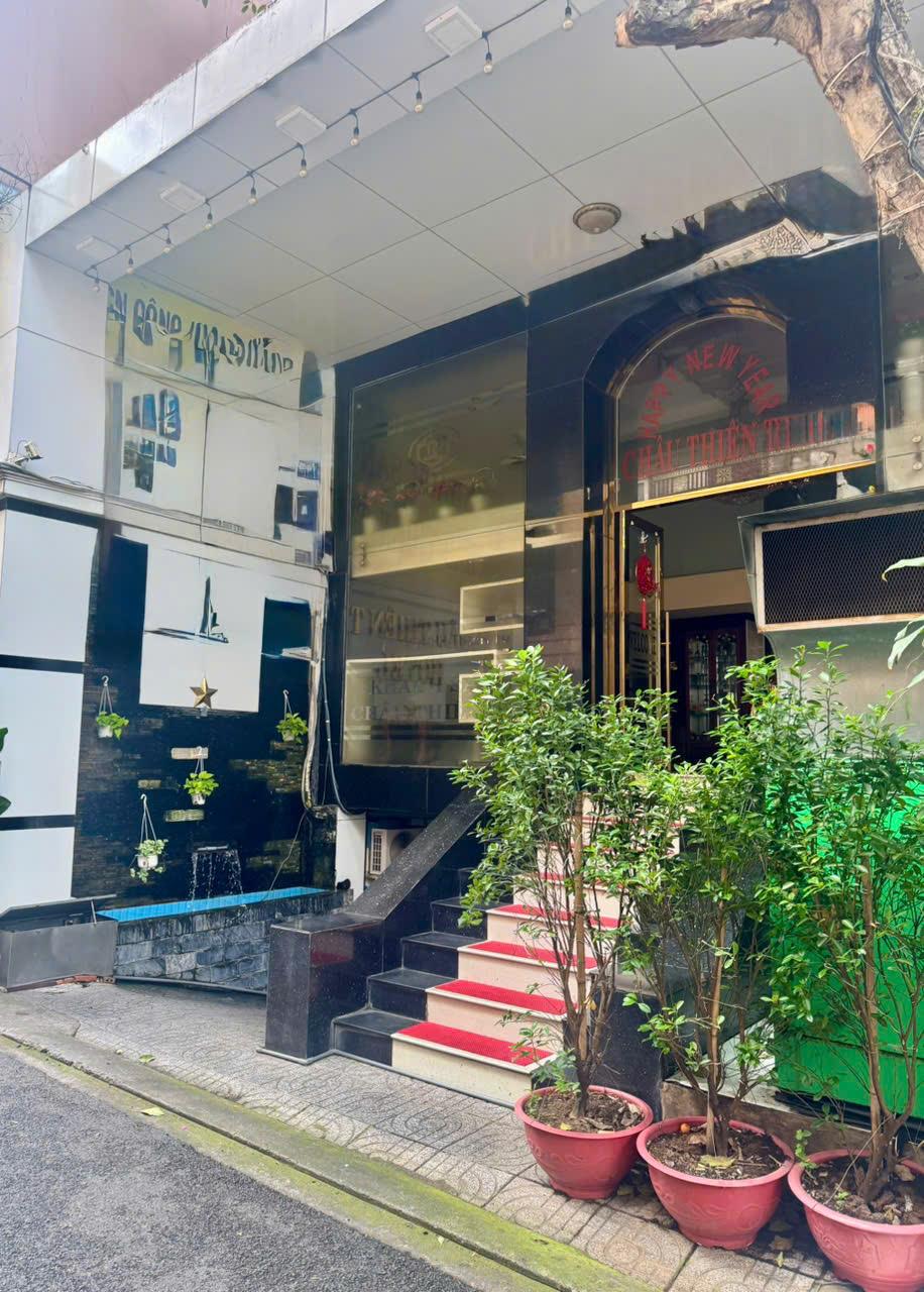 **Bán khách sạn Nguyễn Thái Bình , p12 Tân Bình** (8x18,5) 8 tầng