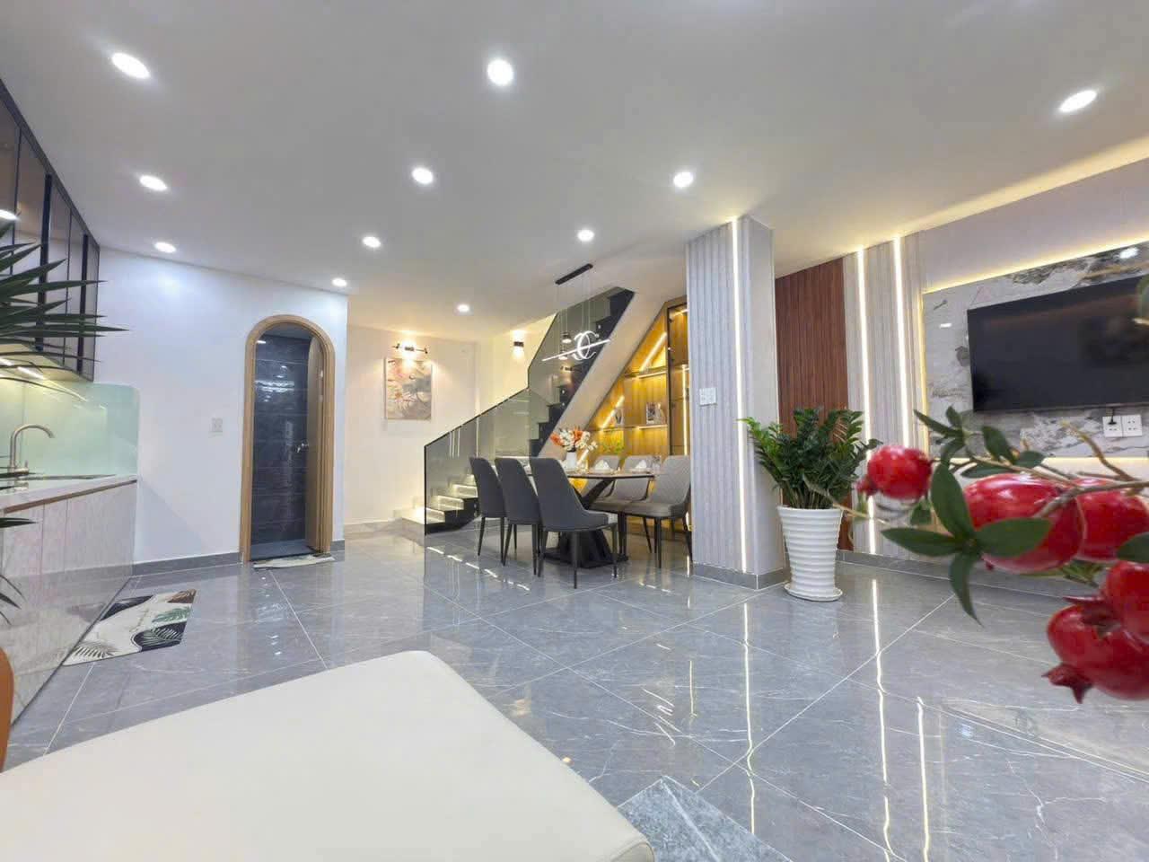 Bán nhà hẻm 8m Phan Sào Nam, phường 11, Tân Bình (4*19) 2 lầu; 10 tỷ
