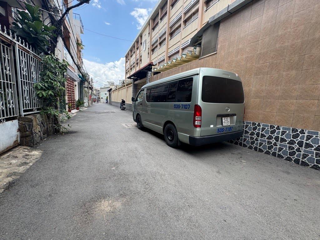 Bán nhà Gò Vấp , Lê Đức Thọ, 4 x 17, nhà mới ở ngay, sát hẻm xe hơi, 5.2 tỷ TL