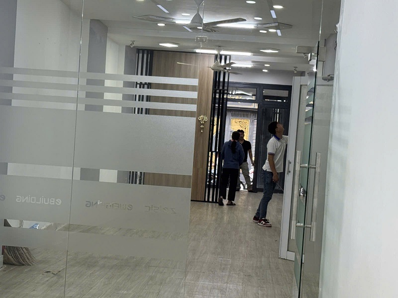 Nhà 2 mặt tiền HXH hạ 1 tỷ Trịnh Đình Trọng, Phú Trung, Tân Phú, 139m2, 2 tầng, 10,x tỷ