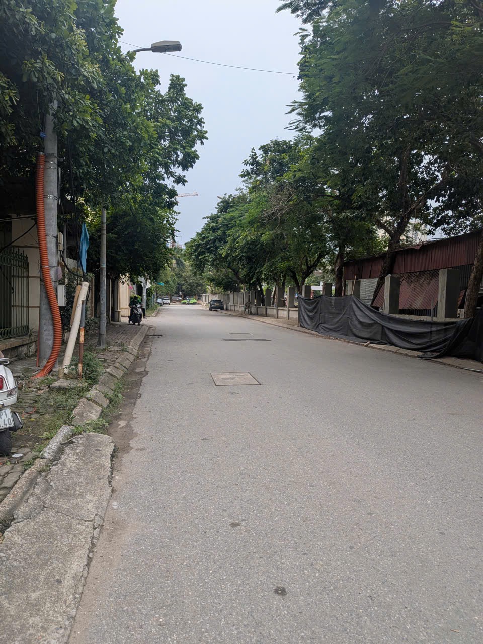 BÁN GẤP NHÀ TT MAI DỊCH – LÔ GÓC THOÁNG MÁT – AN NINH TỐT – GIÁ BÁN 2,2 TỶ