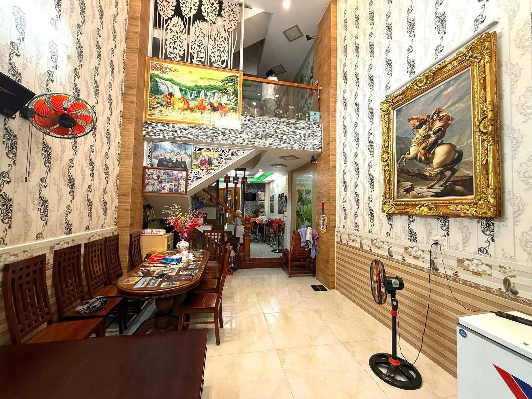 Bán nhà mặt tiền Năm Châu, phường 11, Tân Bình (5x15,5) chỉ 11 tỷ